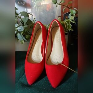 DREAM PAIRS Women's Red  Pointed Toe H Pump Shoes - Flats Size 5
